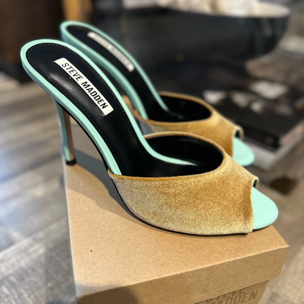 Steve Madden Priya Gold and Mint Women's Heels